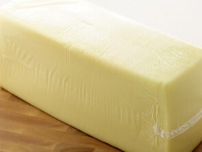 Mozzarella Loaf (+/- 500g)